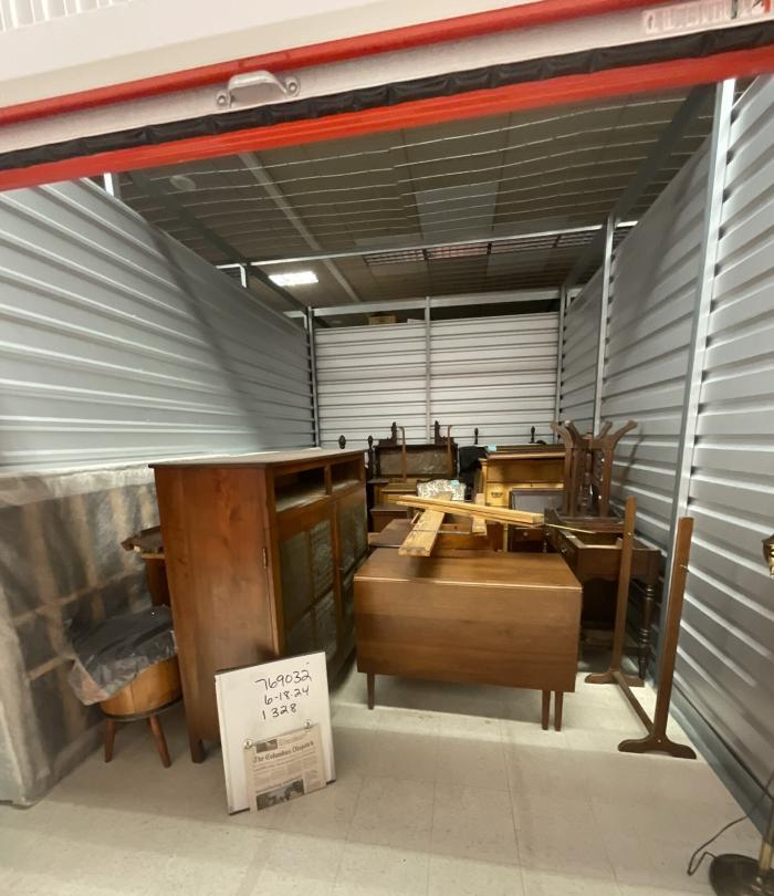 Storage Unit Auction In Columbus OH At U Haul Moving Storage At   U HaulCoofOhio769 25 Of JuneAuction Unit 544677 3421414 